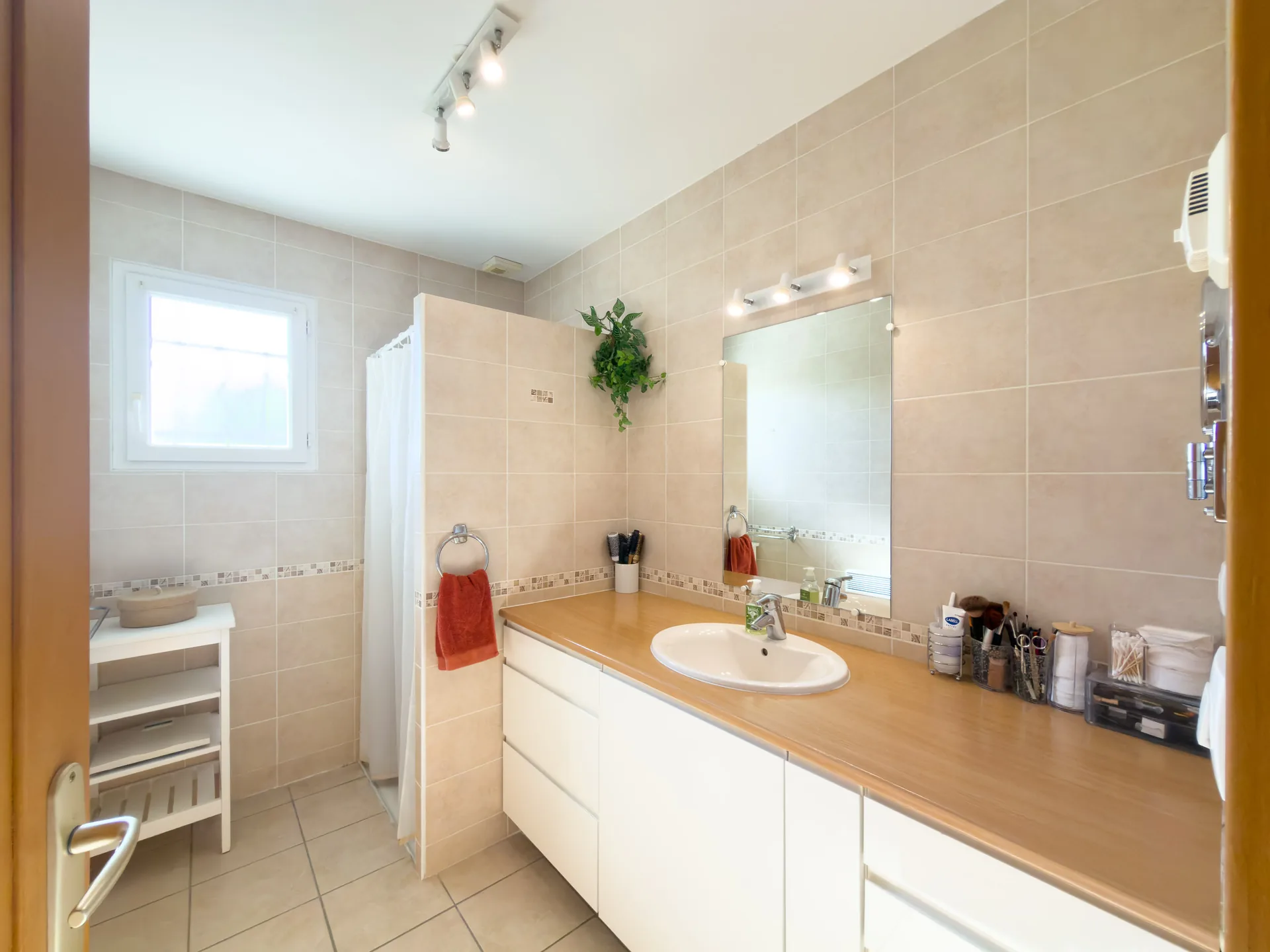 Rez de chaussee salle de bain