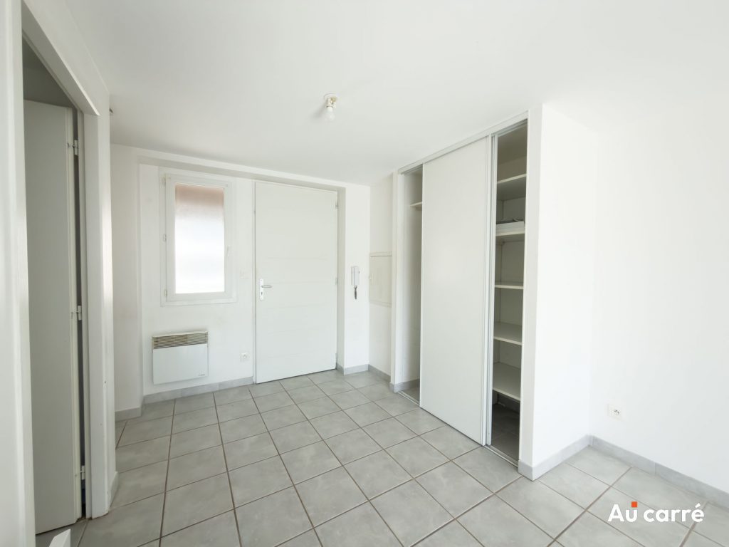 Appartement T2 à louer Genas Azieu avec terrasse