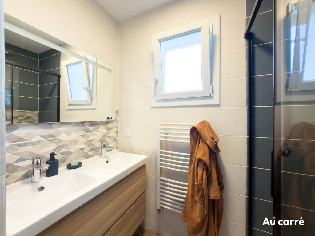 Maison avec piscine à vendre Genas Azieu