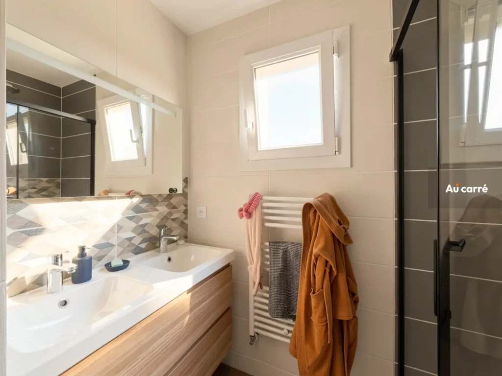 Maison avec piscine a vendre Genas Azieu