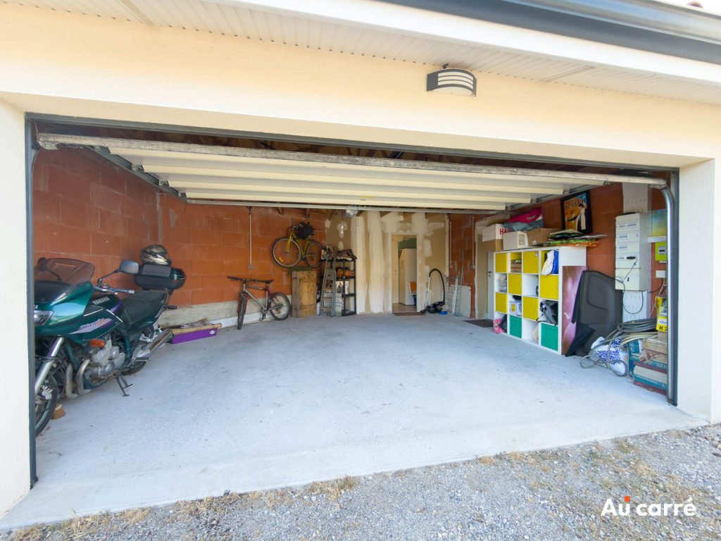 Garage double, maison à Genas Vurey